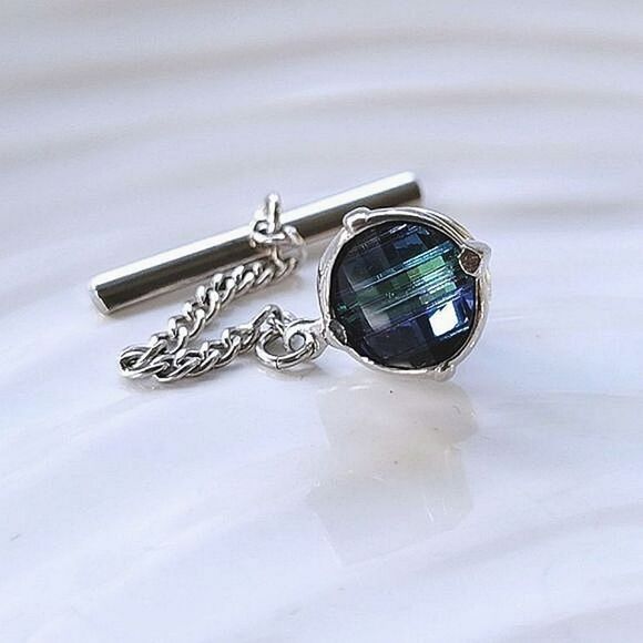 Vtg faceted blue-green faux gem silver tone tie pin - Picture 5 of 12